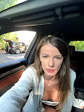 Snapshot of fit_vic chatting on 09/24/25, 08:06 fit vic online show from 09/24/25, 08:06