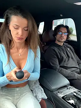 Snapshot of fit_vic chatting on 10/01/25, 04:40 fit vic online show from 10/01/25, 04:40