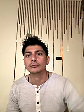 Snapshot of ElNeneJhon chatting on 09/21/25, 02:46 ElNeneJhon online show from 09/21/25, 02:46