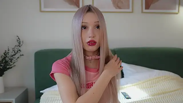 Laura Obsidian online show from 10/03/25, 07:49