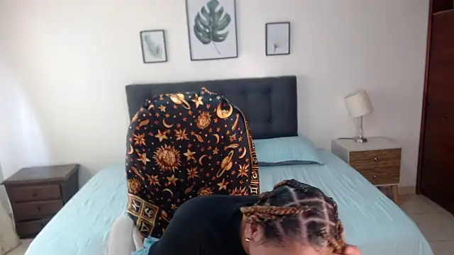 Amber  s online show from 10/27/25, 01:48