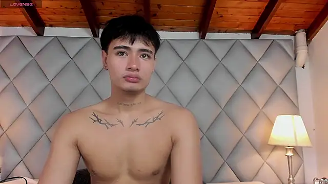 Snapshot of Clement_Reyes chatting on 11/20/25, 12:38 Clement Reyes online show from 11/20/25, 12:38