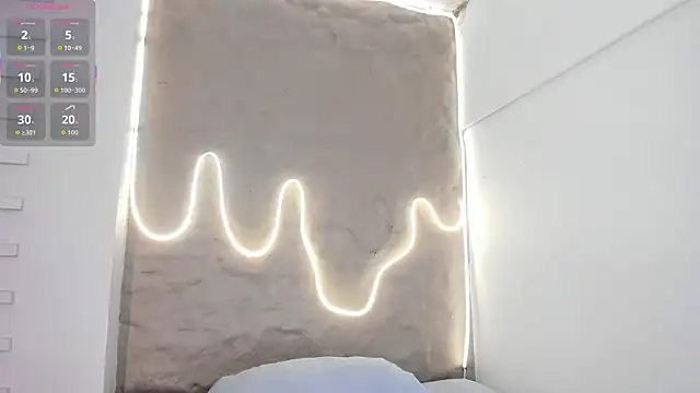 Snapshot of Naomy_gyal chatting on 10/18/25, 06:52 Naomy gyal online show from 10/18/25, 06:52