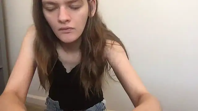 gumbiekitty online show from 10/27/25, 04:44