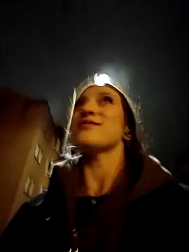 laradoom online show from 10/20/25, 03:40