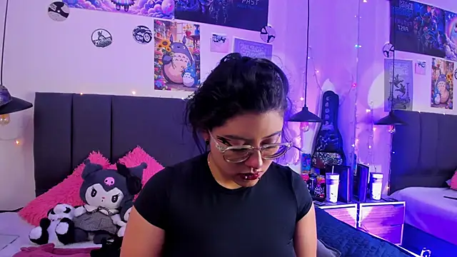 SabrinaV  online show from 06/13/26, 11:19