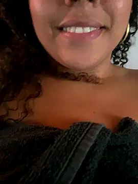 Snapshot of seusegredo___ chatting on 10/14/25, 06:52 seusegredo    online show from 10/14/25, 06:52