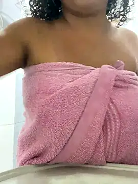 Snapshot of seusegredo___ chatting on 10/23/25, 07:45 seusegredo    online show from 10/23/25, 07:45