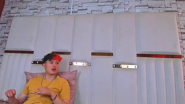 Snapshot of ANLLELOAndANGELA chatting on 10/10/25, 03:55 ANLLELOAndANGELA online show from 10/10/25, 03:55