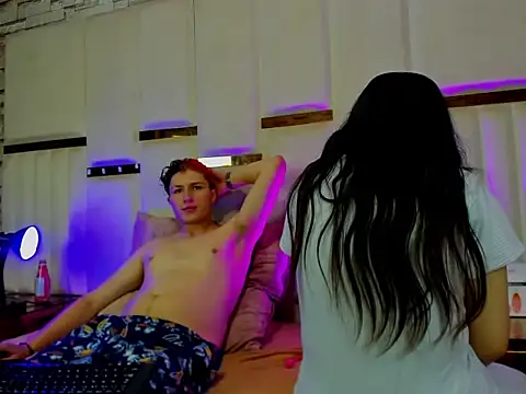 Snapshot of ANLLELOAndANGELA chatting on 11/09/25, 07:12 ANLLELOAndANGELA online show from 11/09/25, 07:12