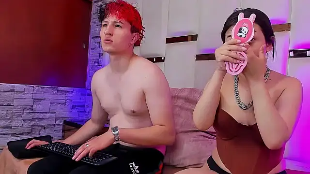 Snapshot of ANLLELOAndANGELA chatting on 11/19/25, 03:23 ANLLELOAndANGELA online show from 11/19/25, 03:23