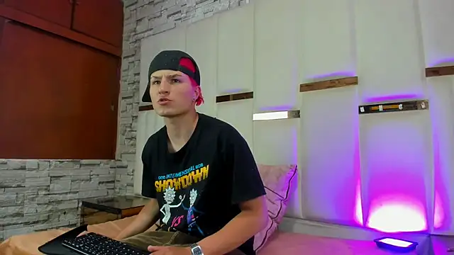 Snapshot of ANLLELOAndANGELA chatting on 12/03/25, 05:22 ANLLELOAndANGELA online show from 12/03/25, 05:22