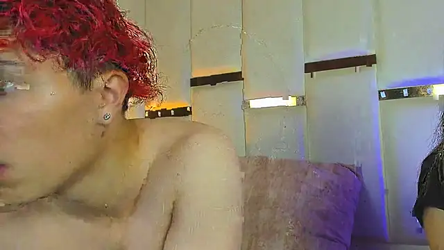 Snapshot of ANLLELOAndANGELA chatting on 12/17/25, 03:51 ANLLELOAndANGELA online show from 12/17/25, 03:51