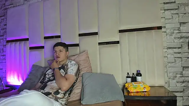 ANLLELOAndANGELA online show from 07/07/26, 04:33