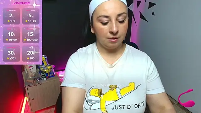 Snapshot of AgataThompson_ chatting on 09/27/25, 07:08 AgataThompson online show from 09/27/25, 07:08