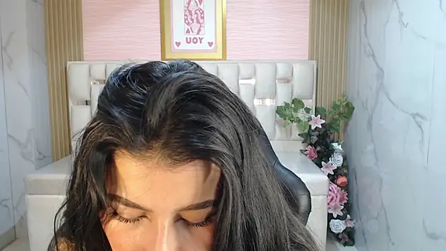 Snapshot of helena1_s chatting on 10/16/25, 08:10 helena1 s online show from 10/16/25, 08:10