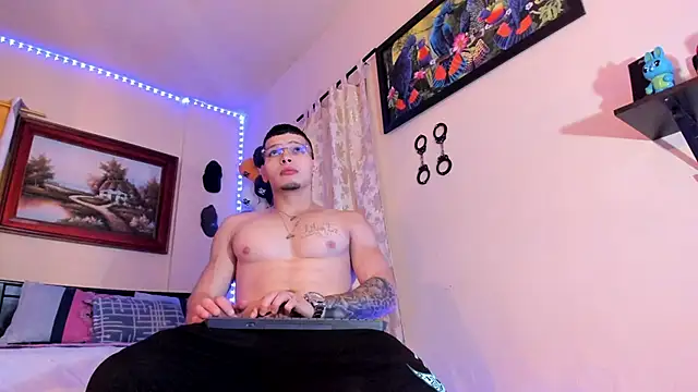 Snapshot of Matt_your_master_ chatting on 09/23/25, 11:02 Matt your master online show from 09/23/25, 11:02