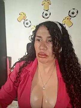 Lina 444 online show from 06/15/26, 01:30