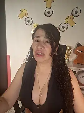 Lina 444 online show from 06/19/26, 09:51