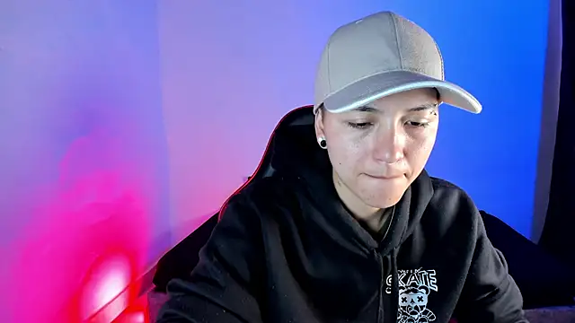 Snapshot of nicocoox chatting on 10/04/25, 01:14 nicocoox online show from 10/04/25, 01:14