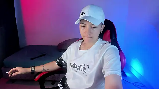 Snapshot of nicocoox chatting on 10/24/25, 01:46 nicocoox online show from 10/24/25, 01:46