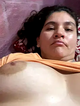 Snapshot of lunasexyhot18 chatting on 09/26/25, 04:11 lunasexyhot18 online show from 09/26/25, 04:11