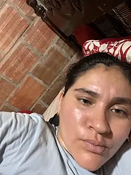 Snapshot of lunasexyhot18 chatting on 10/04/25, 08:51 lunasexyhot18 online show from 10/04/25, 08:51