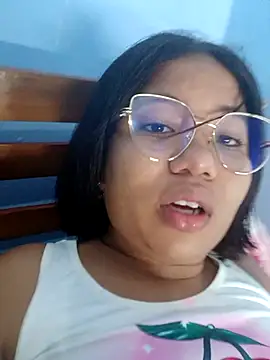 little onixx online show from 10/15/25, 11:54