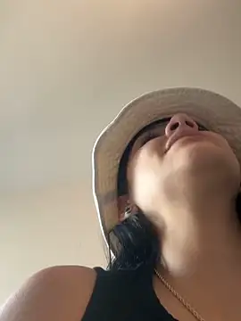 Snapshot of Mia_fire666 chatting on 12/02/25, 11:11 Mia fire666 online show from 12/02/25, 11:11