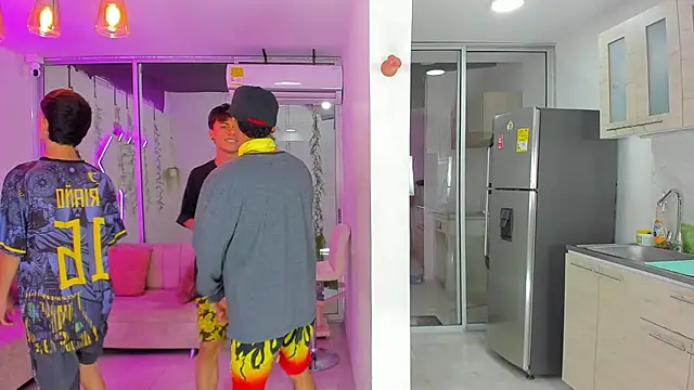 Snapshot of Houseofwarrios chatting on 09/22/25, 03:30 Houseofwarrios online show from 09/22/25, 03:30