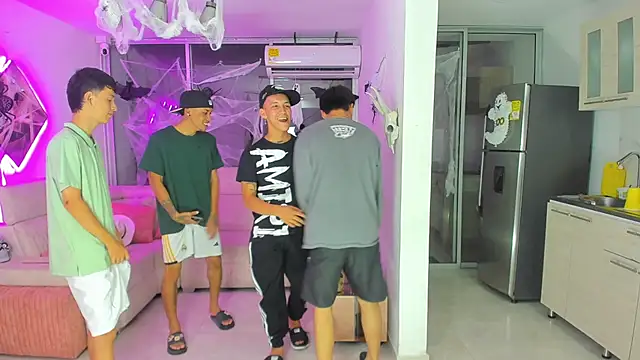 Snapshot of Houseofwarrios chatting on 10/02/25, 05:25 Houseofwarrios online show from 10/02/25, 05:25