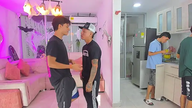 Snapshot of Houseofwarrios chatting on 10/09/25, 05:16 Houseofwarrios online show from 10/09/25, 05:16