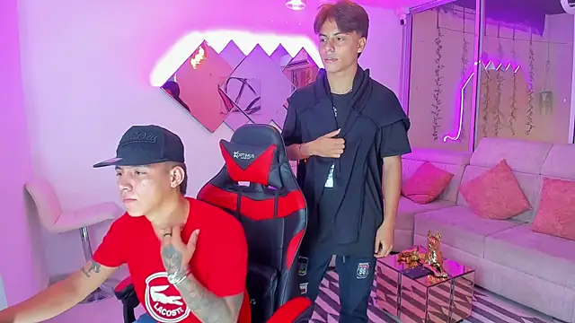 Snapshot of Houseofwarrios chatting on 11/18/25, 04:06 Houseofwarrios online show from 11/18/25, 04:06