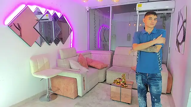 Snapshot of Houseofwarrios chatting on 11/26/25, 05:19 Houseofwarrios online show from 11/26/25, 05:19