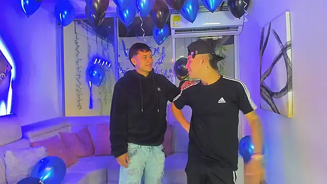 Snapshot of Houseofwarrios chatting on 12/16/25, 06:07 Houseofwarrios online show from 12/16/25, 06:07