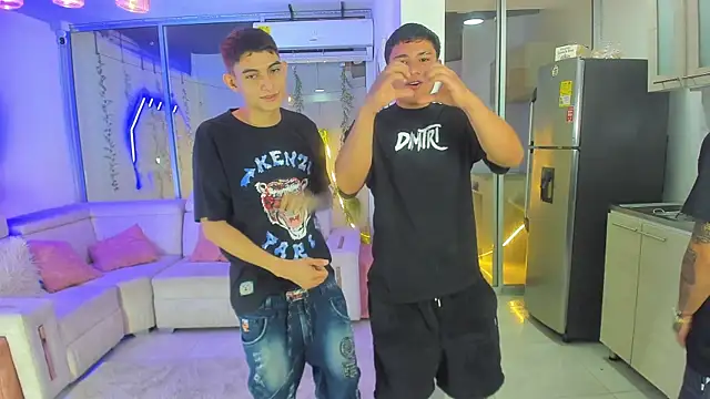 Snapshot of Houseofwarrios chatting on 12/18/25, 05:35 Houseofwarrios online show from 12/18/25, 05:35