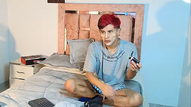 Snapshot of DemianSalvatore chatting on 11/28/25, 07:16 DemianSalvatore online show from 11/28/25, 07:16