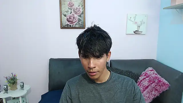 Snapshot of David_925_ chatting on 09/30/25, 04:17 David 925  online show from 09/30/25, 04:17