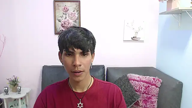 Snapshot of David_925_ chatting on 10/02/25, 04:19 David 925  online show from 10/02/25, 04:19