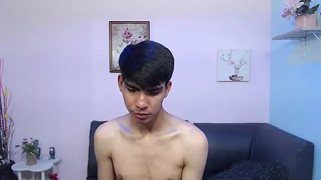 Snapshot of David_925_ chatting on 10/25/25, 07:38 David 925  online show from 10/25/25, 07:38