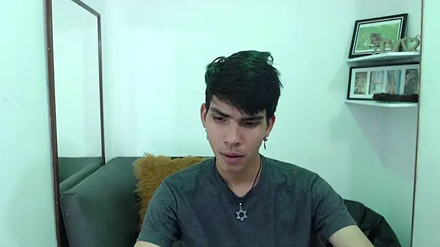 David 925  online show from 11/07/25, 04:01