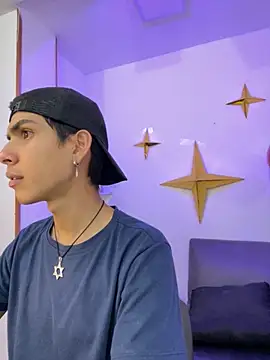 David 925  online show from 12/19/25, 03:57