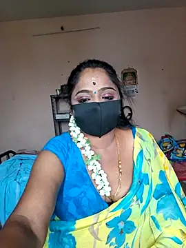 queendivya online show from 05/22/26, 07:04