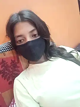 Snapshot of SCHOOL_Girl---0 chatting on 09/18/25, 07:38 SCHOOL Girl---0 online show from 09/18/25, 07:38