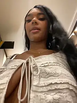 Snapshot of Savannahfisher chatting on 02/13/26, 12:50 Savannahfisher online show from 02/13/26, 12:50