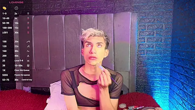 Snapshot of Erick_Velveth chatting on 11/15/25, 05:27 Erick Velveth online show from 11/15/25, 05:27