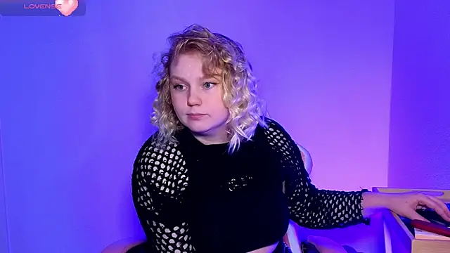 Snapshot of lame_cat chatting on 09/24/25, 12:03 lame cat online show from 09/24/25, 12:03