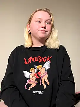 Snapshot of lame_cat chatting on 10/10/25, 01:04 lame cat online show from 10/10/25, 01:04