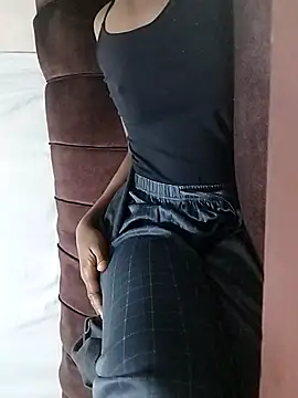 Snapshot of Lesego-mash chatting on 10/10/25, 07:46 Lesego-mash online show from 10/10/25, 07:46