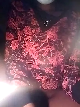 Snapshot of Lesego-mash chatting on 10/12/25, 11:04 Lesego-mash online show from 10/12/25, 11:04